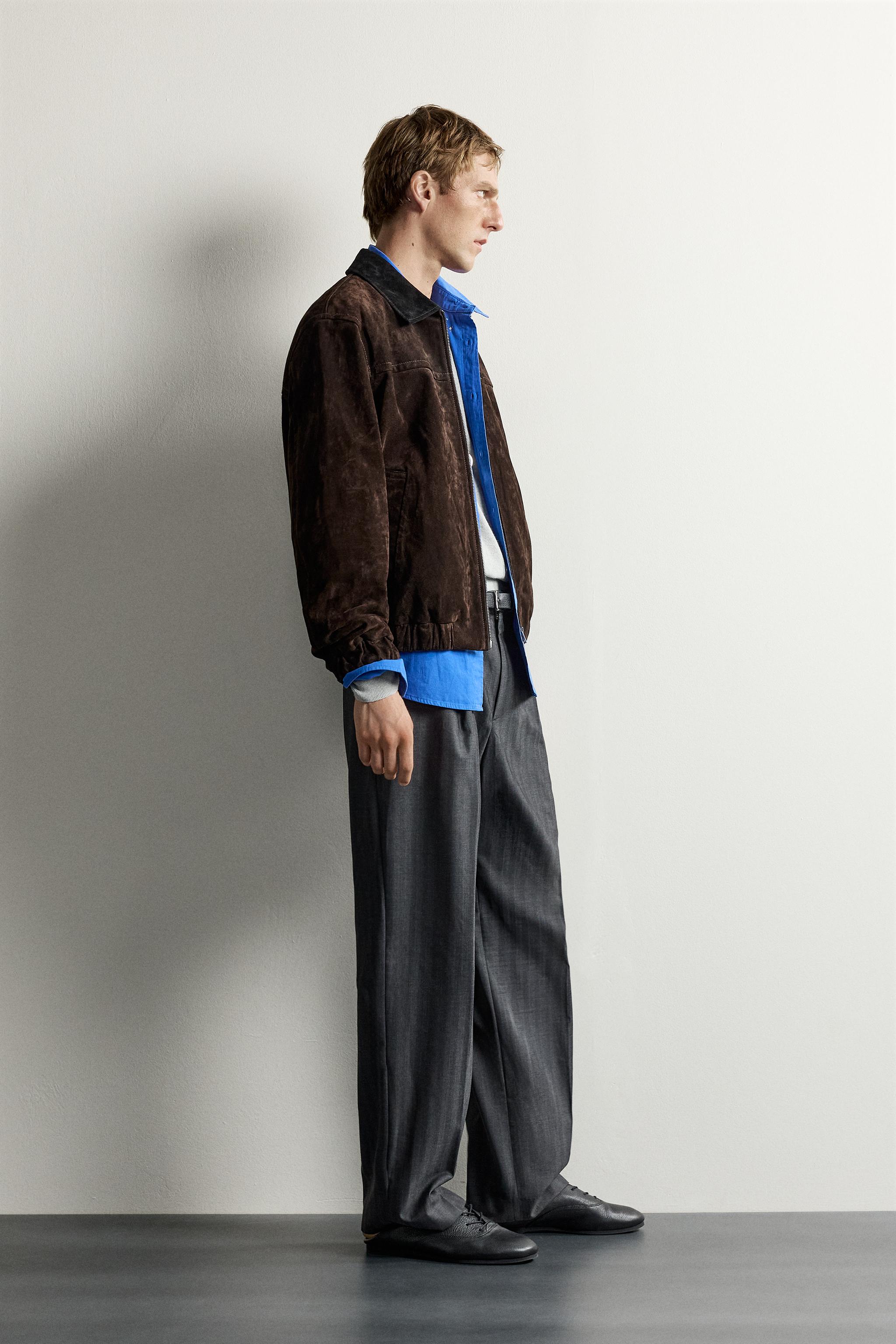 BLOUSON EN CUIR ET DAIM À COL CONTRASTE